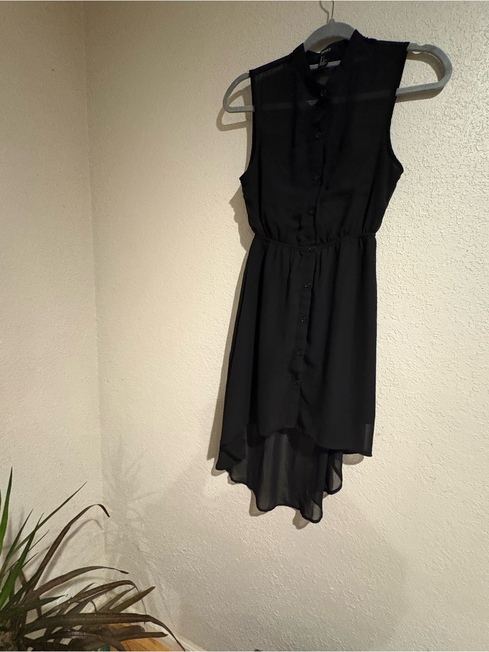 Forever 21 Black Sleeveless High-Low Button Front Dress